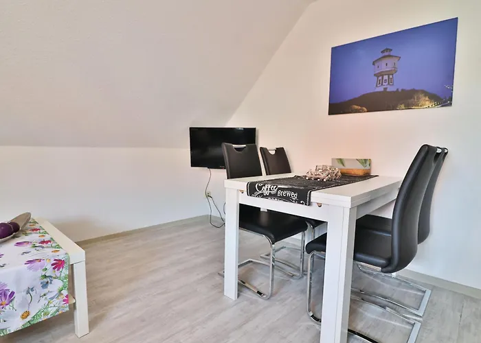 Haus Am Rosengarten - Heuler Appartement *